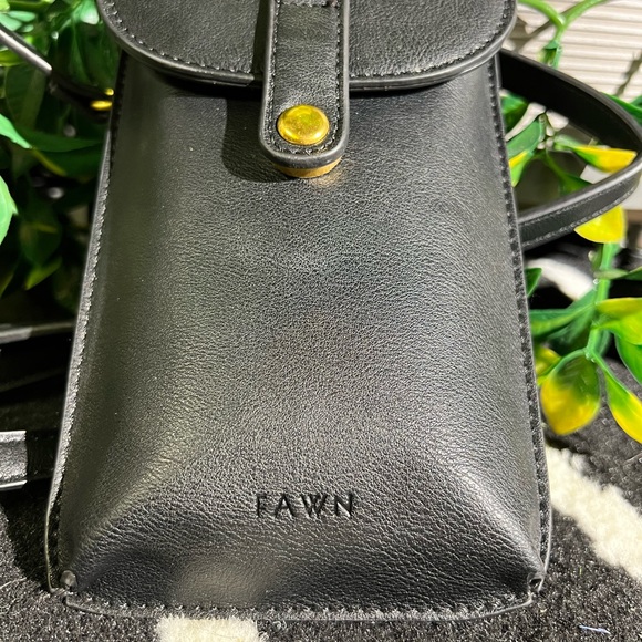 Fawn Designs Mini in Black w/ matching crossbody. - Picture 10 of 15